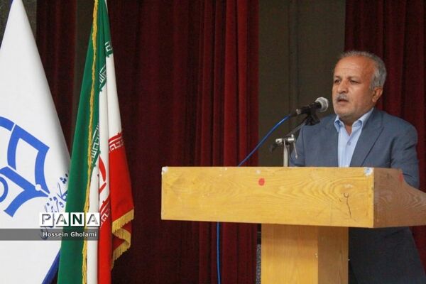 آیین قدردانی و معارفه روسای قدیم و جدید دانشگاه فرهنگیان استان بوشهر