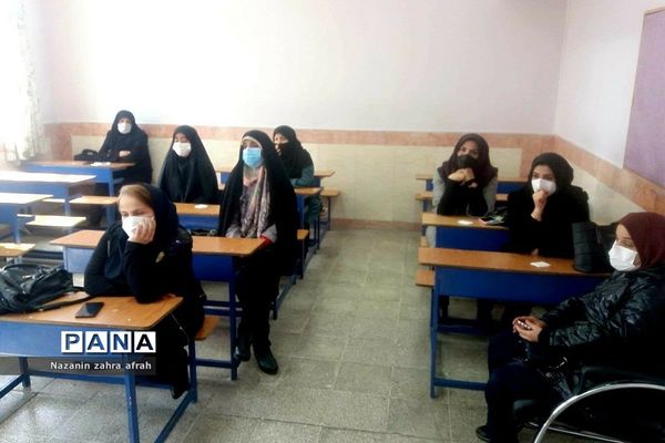 برگزاری جلسه تجزیه و تحلیل امتحانات دی ماه و خرداد در آموزش و پرورش رودهن‌