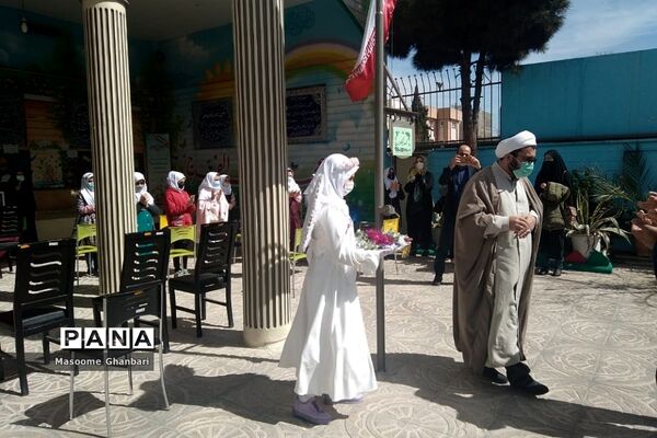 زنگ نیکوکاری در مدرسه فروغ حضرت خدیجه(س) ناحیه یک ری