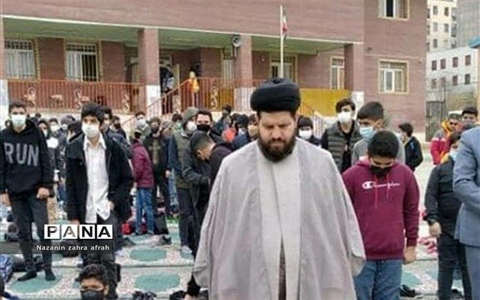 پیوند بین مدرسه و مسجد لازمه تربیت همه‌جانبه دانش‌آموز است