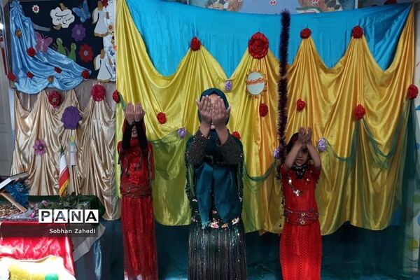 برگزاری جشن ولادت امام حسین(ع) و روز پاسدار در آموزش و پرورش رودهن