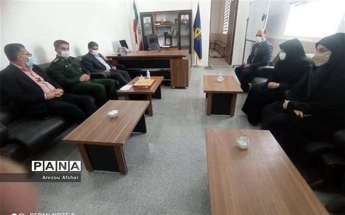 دیدار معاون پرورشی و فرهنگی  آموزش و پرورش بندر اماخمینی(ره) با اعضای سپاه پاسداران