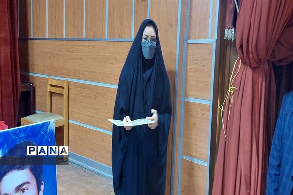 آیین تجلیل از برگزیدگان پرورشی در قرچک