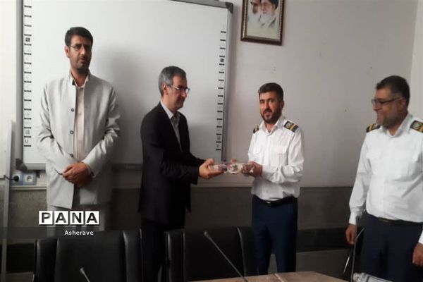 مراسم تقدیر از فعالان حوزه‌های سازمان دانش‌آموزی  شهرستان شادگان