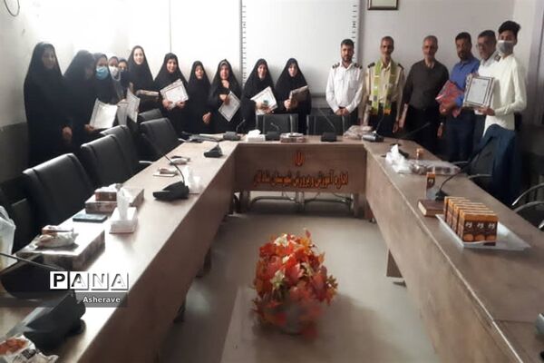 مراسم تقدیر از فعالان حوزه‌های سازمان دانش‌آموزی  شهرستان شادگان