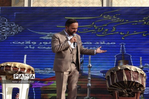 اجتماع بزرگ من امام رضایی‌ام توسط دانش‌آموزان منطقه ۱۱
