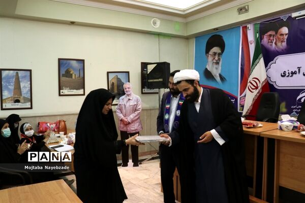 نشست کارشناسان سازمان دانش‌آموزی خراسان رضوی