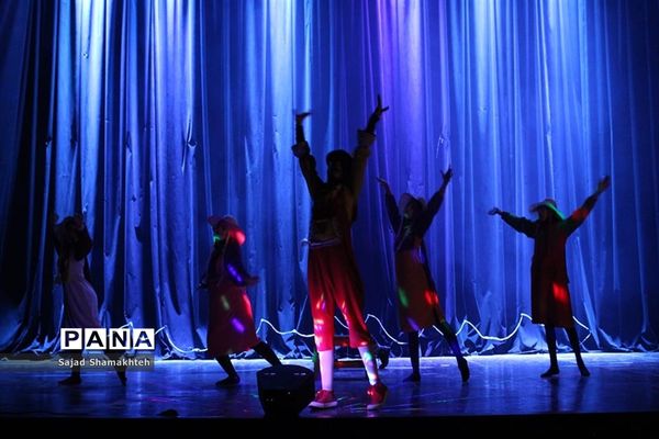 اجرای نمایش شاد و موزیکال پینوکیو  در اهواز