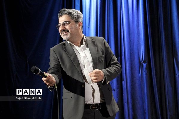 اجرای نمایش شاد و موزیکال پینوکیو  در اهواز