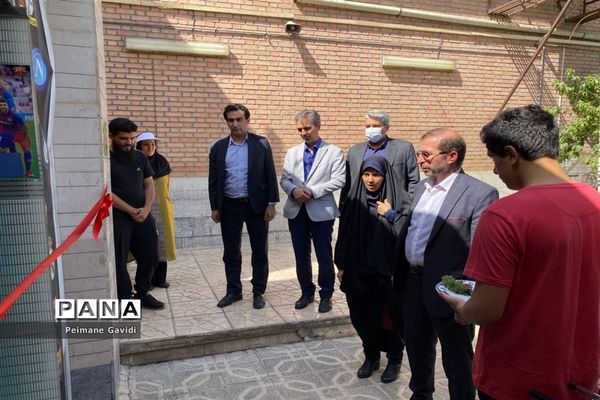 تجهیز مجموعه ورزشی شهید رجایی و استخر معلم در منطقه 8