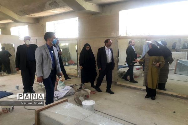 تجهیز مجموعه ورزشی شهید رجایی و استخر معلم در منطقه 8