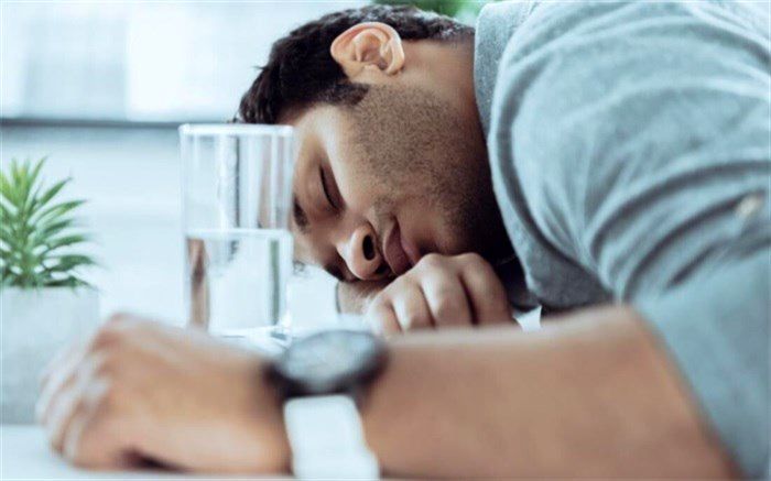 چه کنیم تا در محیط کار خواب‌آلود نباشیم؟