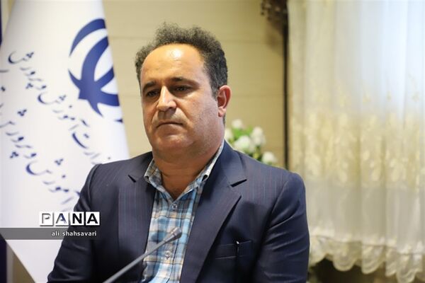 نشست شورای آموزش و پرورش با حضور استاندار کرمانشاه