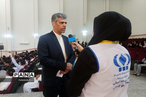 تجلیل از برگزیدگان مرحله استانی هشتمین دوره جشنواره نوجوان خوارزمی در سیستان و بلوچستان