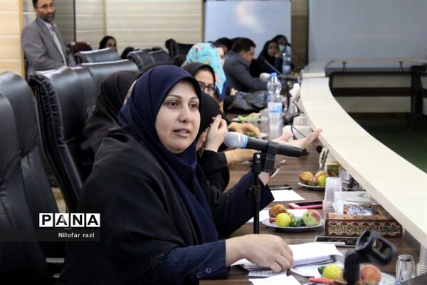 جلسه هم‌اندیشی با فرزندان شاهد فرهنگی
