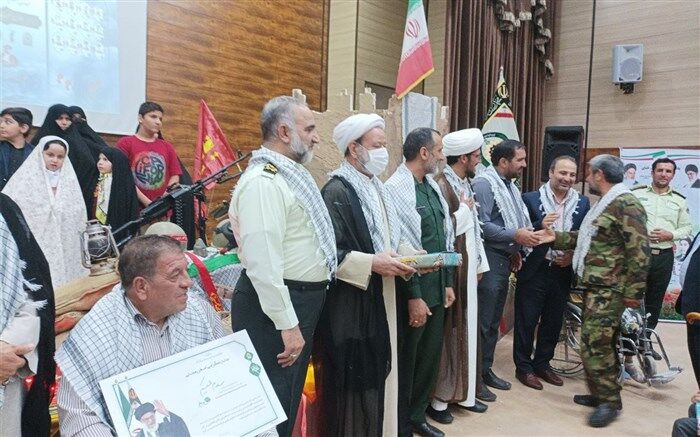 امنیتی که امروز بر کشور حاکم شده نتیجه رشادت‌های خانواده‌های معظم شهدا است