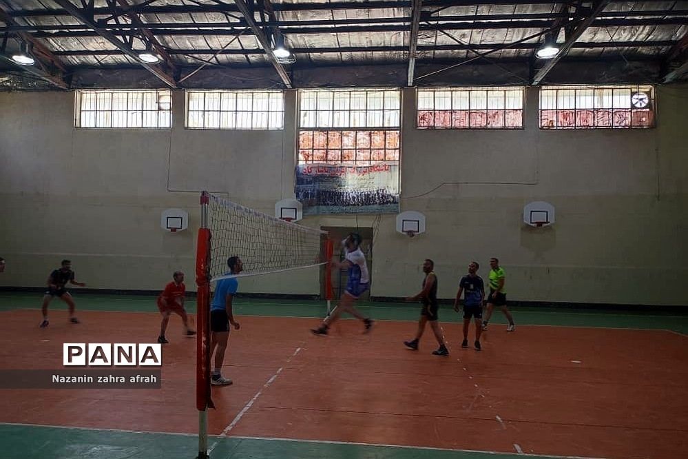 برگزاری مسابقات والیبال فرهنگیان در رودهن