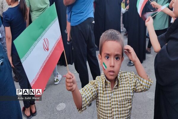 اجرای سرود سلام فرمانده در شهرستان رباط‌کریم