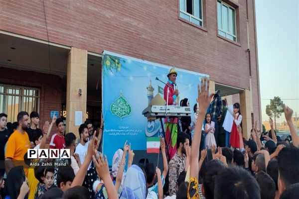 اجرای سرود سلام فرمانده در شهرستان رباط‌کریم