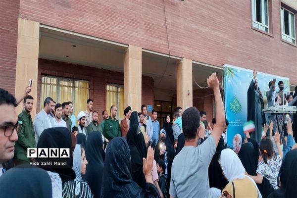 اجرای سرود سلام فرمانده در شهرستان رباط‌کریم