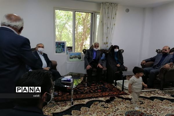 حضور وزیر بهداشت در شهرستان فریدونشهر