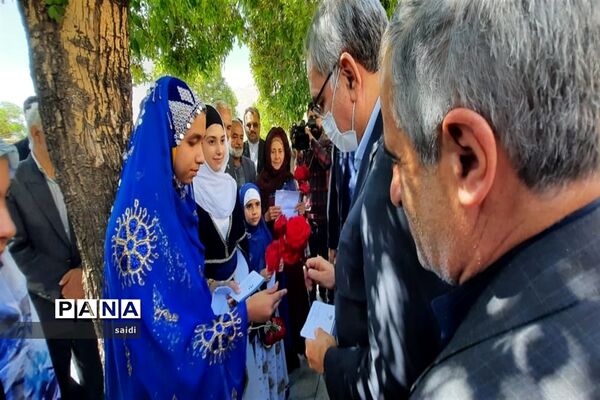 حضور وزیر بهداشت در شهرستان فریدونشهر