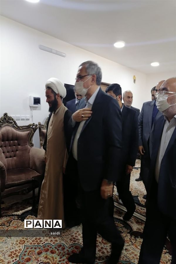 حضور وزیر بهداشت در شهرستان فریدونشهر