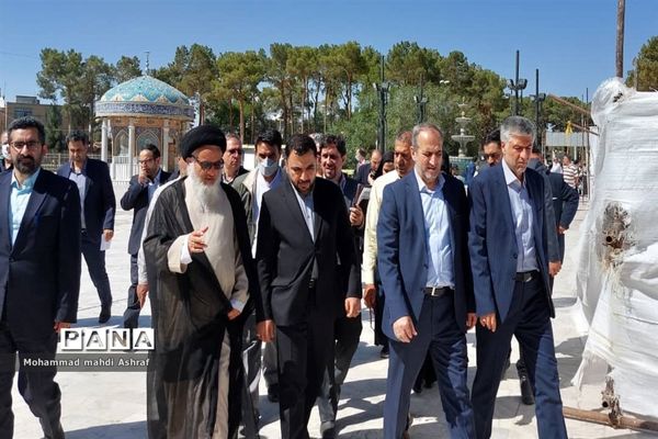 حضور وزیر ارتباطات و فناوری اطلاعات در نایین