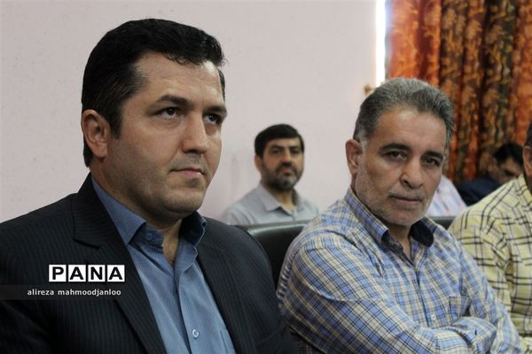 نشست مدیران مدارس شهرستان گلوگاه