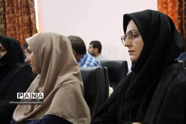 نشست مدیران مدارس شهرستان گلوگاه