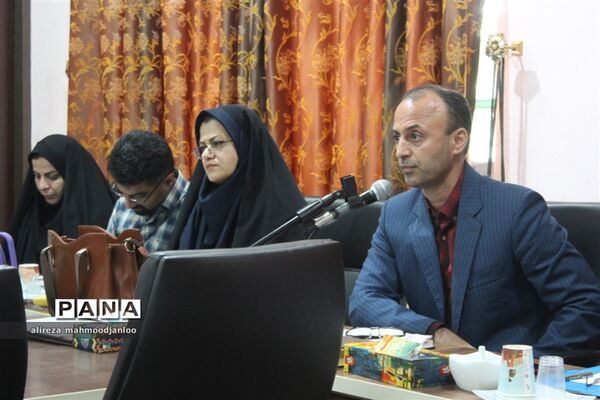 نشست مدیران مدارس شهرستان گلوگاه
