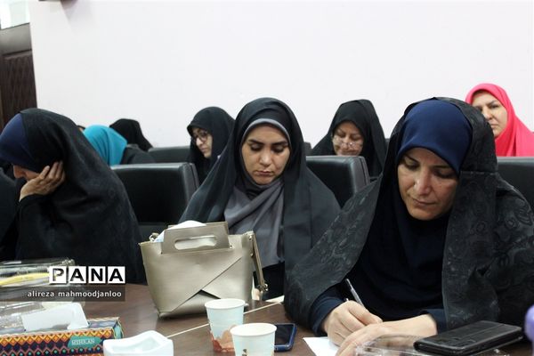 نشست مدیران مدارس شهرستان گلوگاه