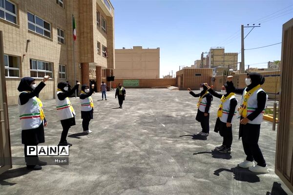 بهره‌برداری از مدرسه خیرساز با حضور وزیر آموزش و پرورش در شاهین‌شهر