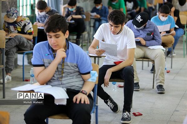 بازدید رئیس سازمان استعدادهای درخشان از مراکز آزمون سمپاد تهران