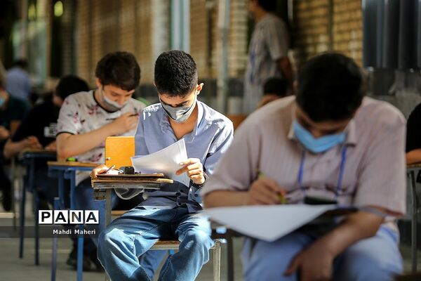 بازدید رئیس سازمان استعدادهای درخشان از مراکز آزمون سمپاد تهران