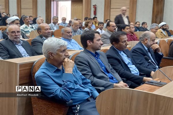 نشست استاندار خراسان رضوی  با فعالان فرهنگی و انقلابی، کاشمر