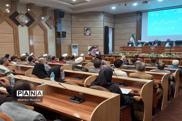 نشست استاندار خراسان رضوی  با فعالان فرهنگی و انقلابی، کاشمر