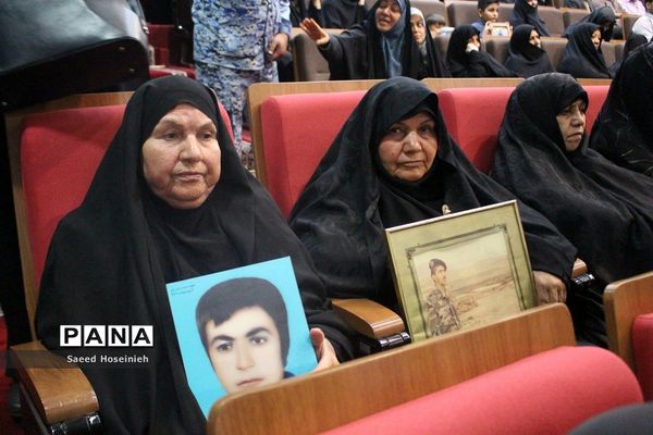 دومین یادواره ۵۶۵ شهید ارتش در قم-1