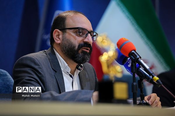 نشست رسانه‌ای جشنواره تئاتر کودک و نوجوان همدان