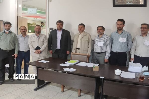 بازدید مدیرکل آموزش و پرورش قم از حوزه‌های امتحان ورودی تیزهوشان