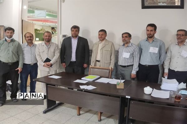 بازدید مدیرکل آموزش و پرورش قم از حوزه‌های امتحان ورودی تیزهوشان