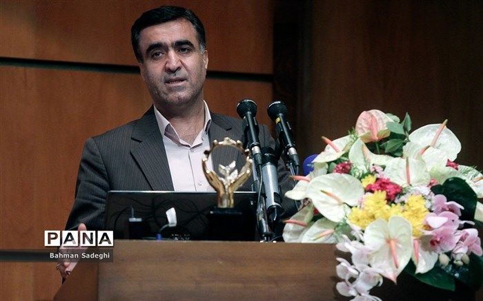 سلاجقه: کلنگ هیچ پروژه‌ای در کشور بدون دریافت مجوز زیست محیطی بر زمین نخواهد خورد