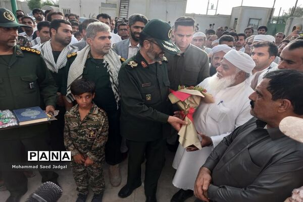 افتتاح نمایشگاه طرح اسوه پایگاه‌های بسیج در پلان