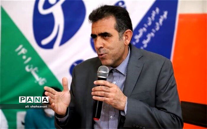 باید دانش‌آموزانی تربیت کنیم که در همه ابعاد تحصیلی، اخلاقی و رفتاری موفق عمل کنند