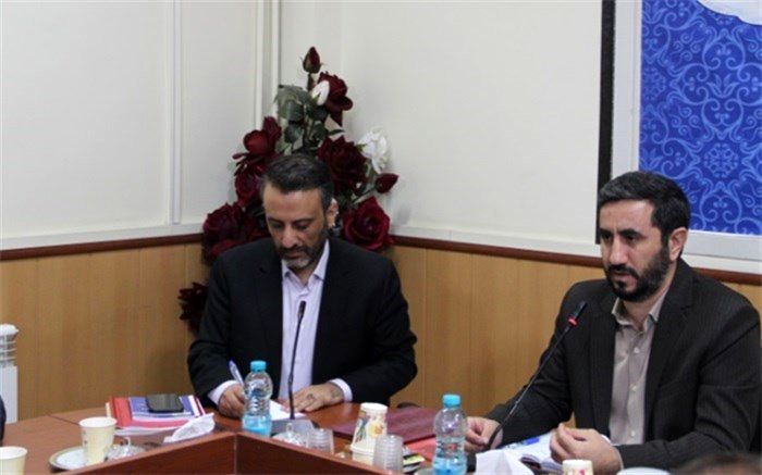 جامعه فرهنگیان با تمام کمبودها مجاهدانه در حال  خدمت هستند