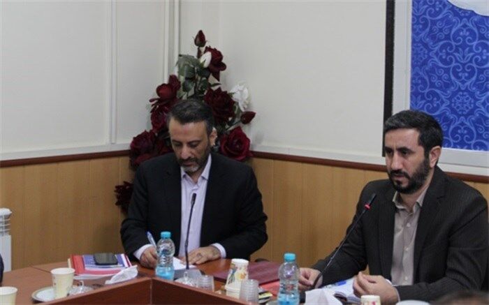 جامعه فرهنگیان با تمام کمبودها مجاهدانه در حال  خدمت هستند