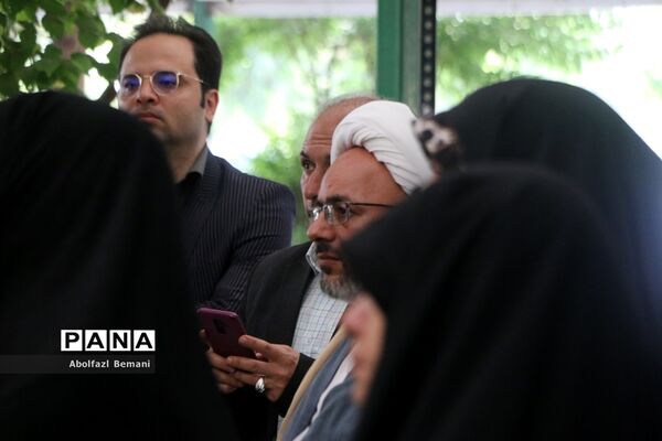 نخستین روز دوره عملی تربیت معلم راوی در قم