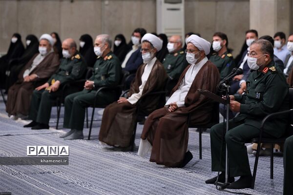 دیدار دست‌اندرکاران کنگره ملی شهدای عشایر با مقام معظم رهبری