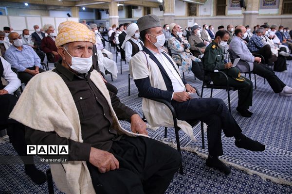 دیدار دست‌اندرکاران کنگره ملی شهدای عشایر با مقام معظم رهبری