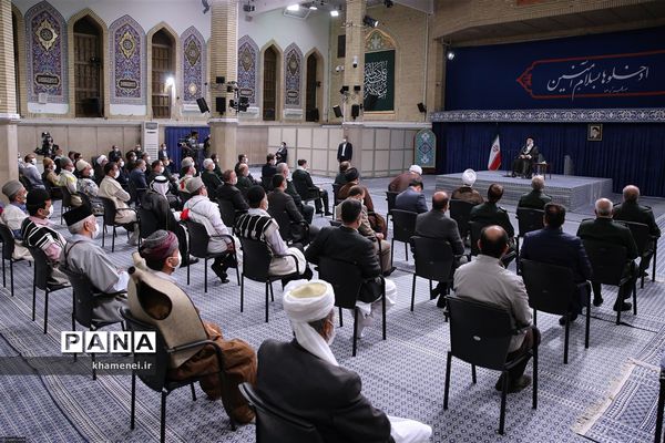 دیدار دست‌اندرکاران کنگره ملی شهدای عشایر با مقام معظم رهبری